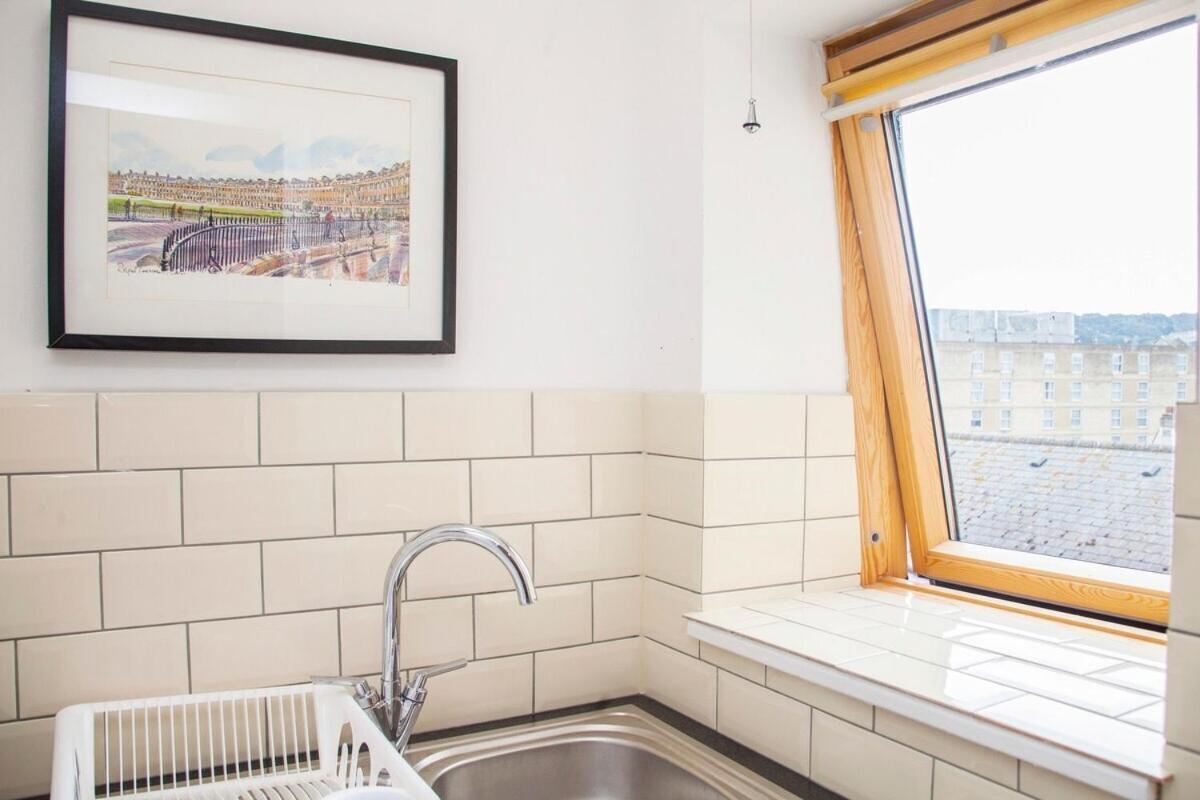 The Roof Terrace Maisonette - City Centre Бат Екстериор снимка